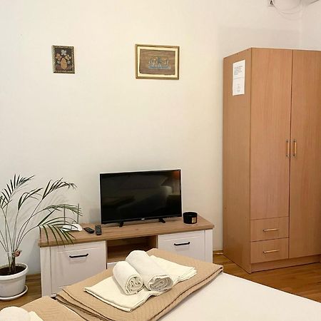 Apartment Kralj Kotor Exterior photo