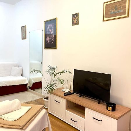 Apartment Kralj Kotor Exterior photo
